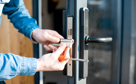 Fast Locksmith Solutions by EC1 Locksmiths – Trusted Help When You Need It Most