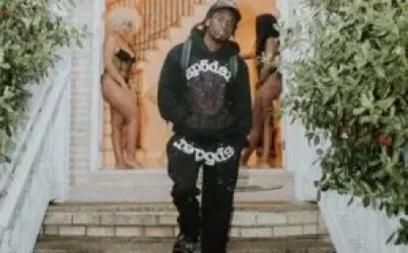 Sp5der Hoodie: The Web of Luxury Streetwear