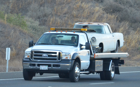 How to Choose the Right Towing Company Near You