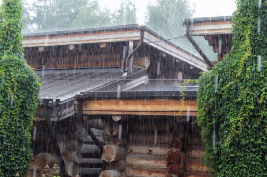 What Happens to Solar Panels During a Hurricane or Storm in Florida?