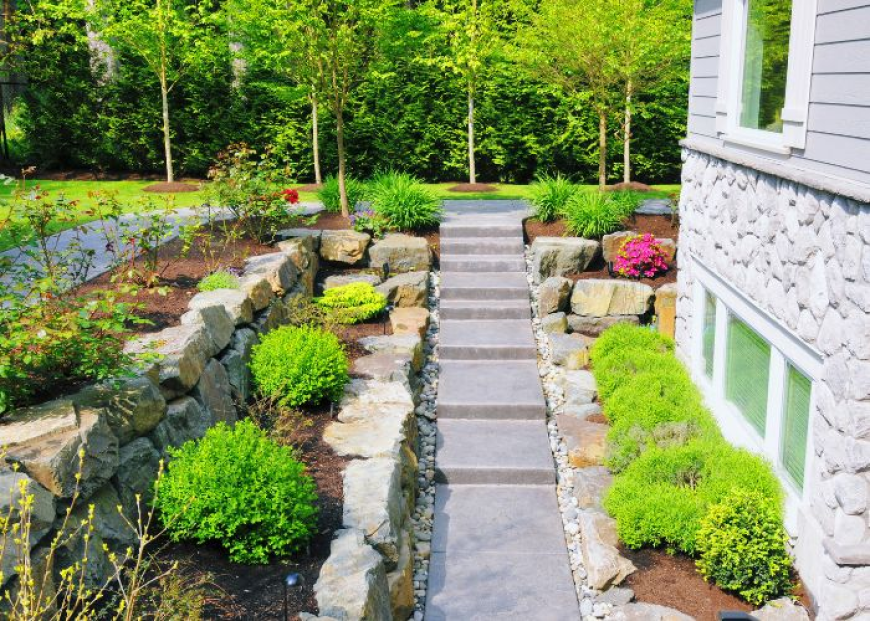 3 Warning Signs Your Home Needs a Landscaping Upgrade