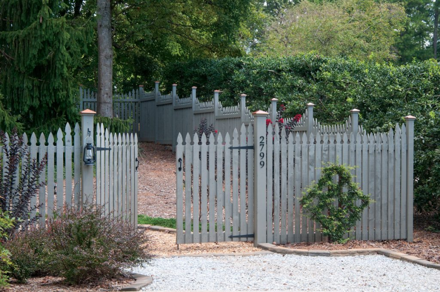 Install a Shadow Box Fence Gate for Style and Privacy