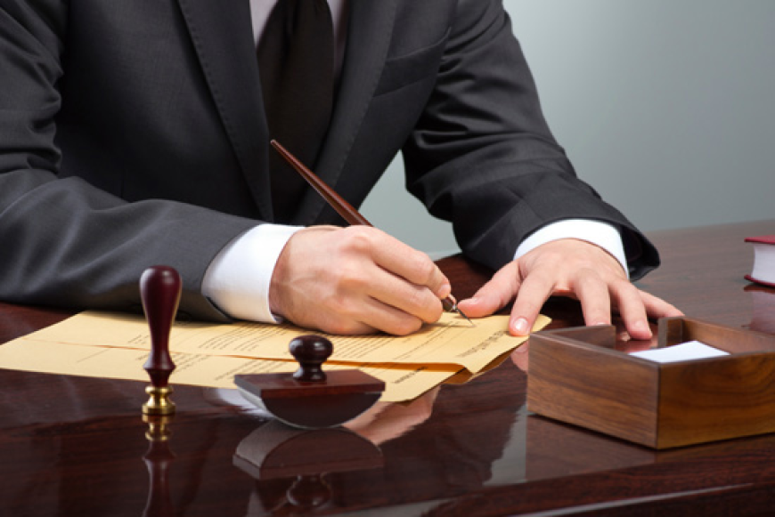 Top Qualities of the Best Law Firm for Commercial Law Cases