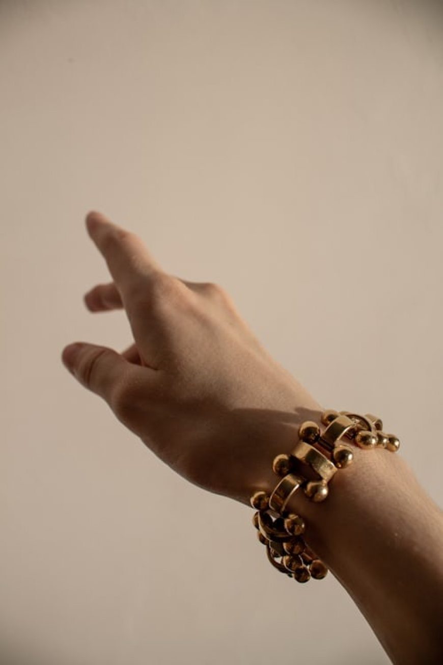 Materials Used in Italian Men's Bracelets Explained