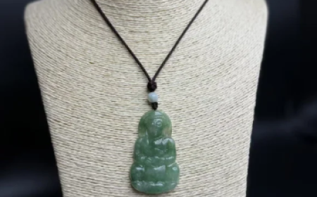 Why is "Jade Mart" considered a treasure trove for collectors and enthusiasts of jade?