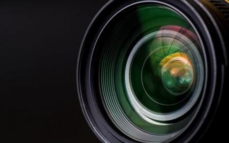 Navigating the Camera Lens Market: Key Players and Strategies