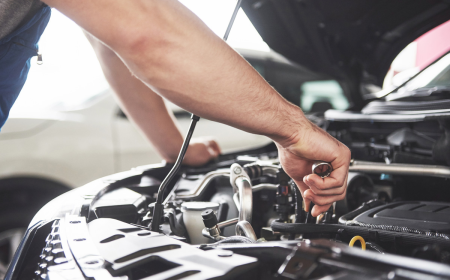 Top Signs You Need a Car Battery Replacement in the UAE