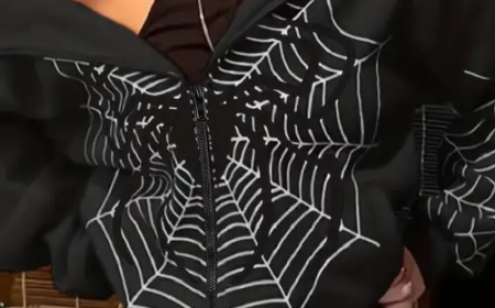 Stylish Hoodie The Perfect Blend of Fashion and Comforts