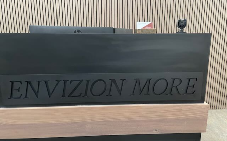 Why Every Elkton Business Needs Professional Reception Desk Signs to Make a Lasting First Impression