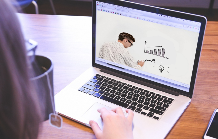 Excelling in Graduate Education: How Professional Services Redefine Master Class Preparation