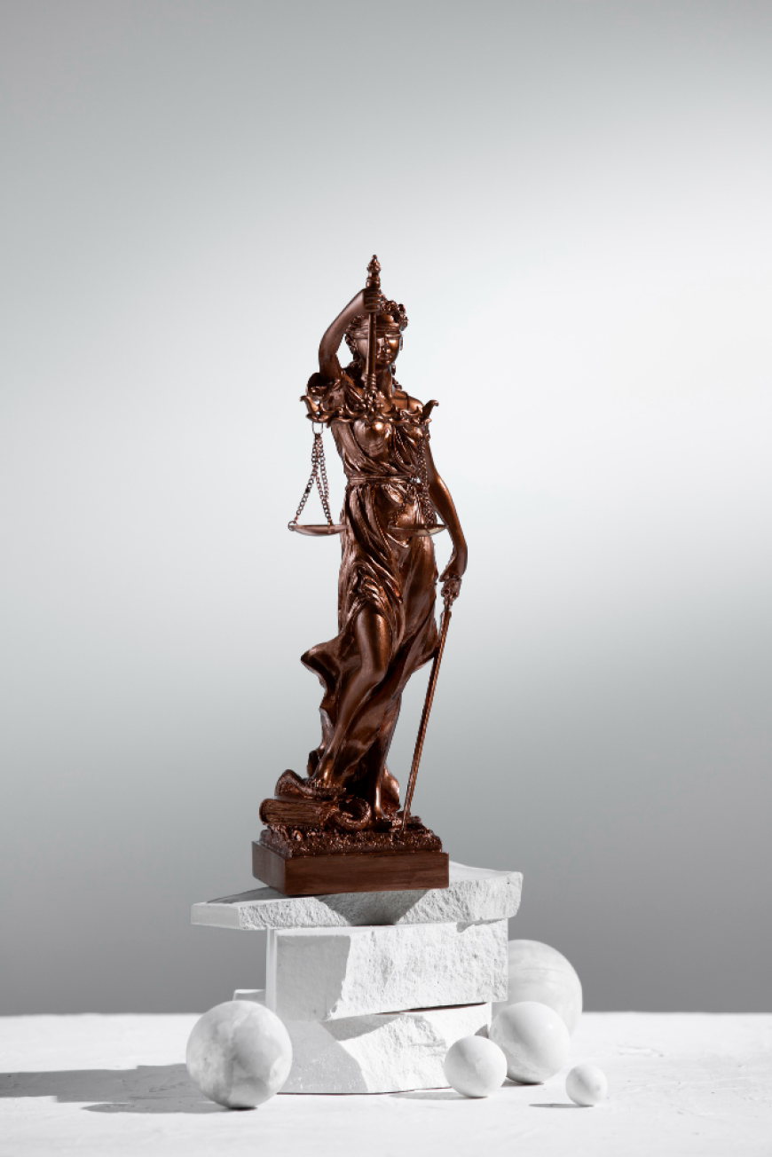 Why You Need an Entertainment Lawyer in South Florida Miami