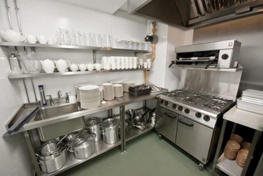 Essential Commercial Kitchen Equipment for Restaurants & Hotels