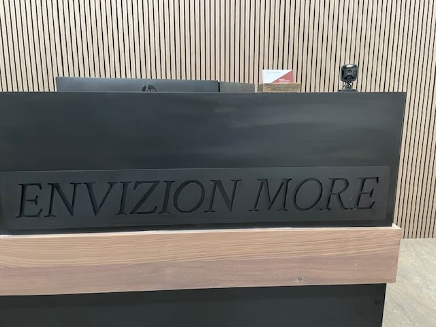 Why Every Elkton Business Needs Professional Reception Desk Signs to Make a Lasting First Impression