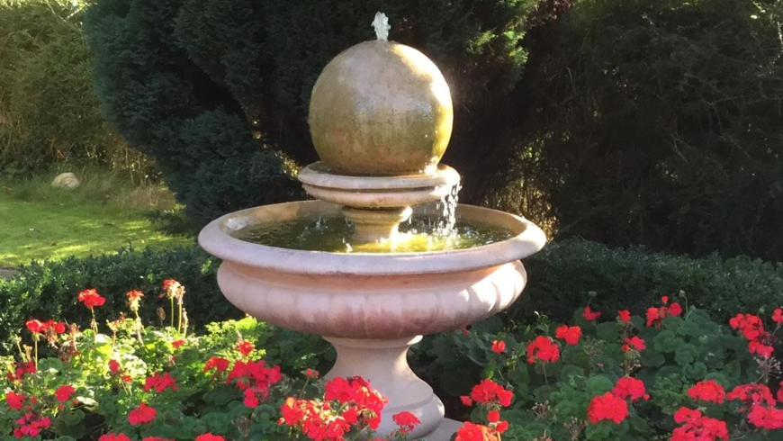 How Outdoor Water Features Are Quietly Changing UK Gardens