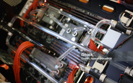 Data Center Liquid Cooling Market Growth Driven by AI and High-Density Computing