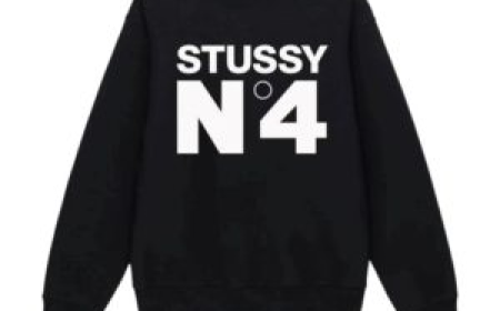 Why Vintage Lovers Are Obsessed with Stussy Gear