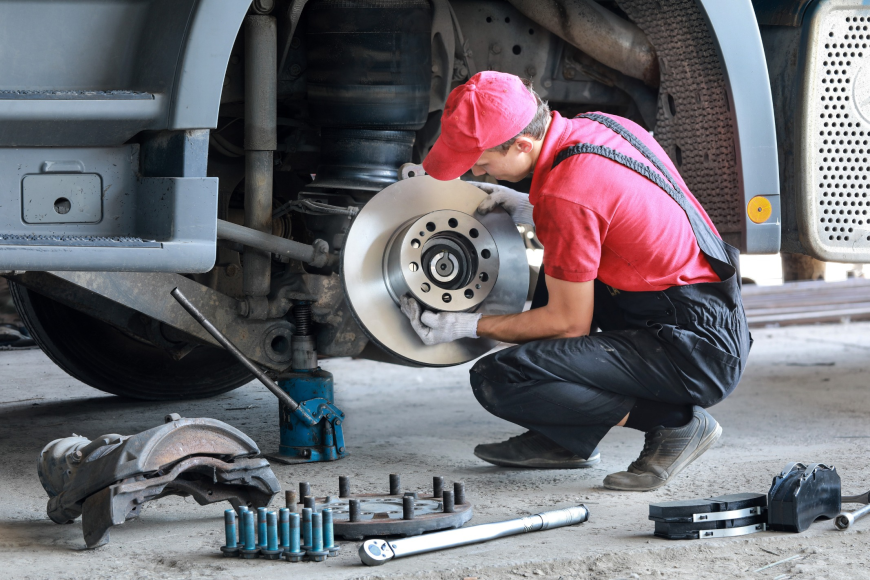 How Mobile Truck Repair Service Detroit Keeps Fleets Rolling