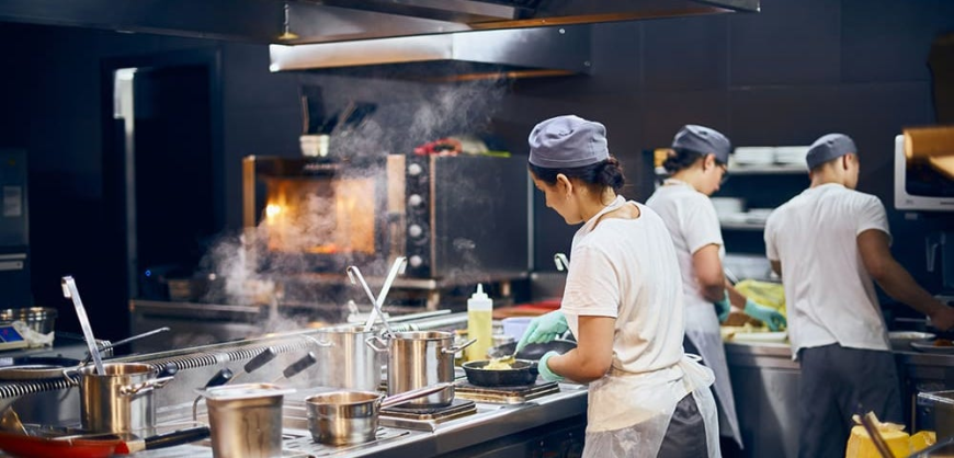 Cloud Kitchen Market Size, Trends, and Growth Forecast 2025-2032