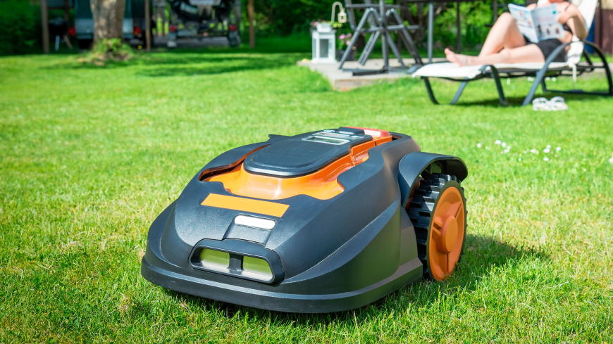 Robotic Lawn Mower Market Size, Trends, and Growth Outlook 2025-2032