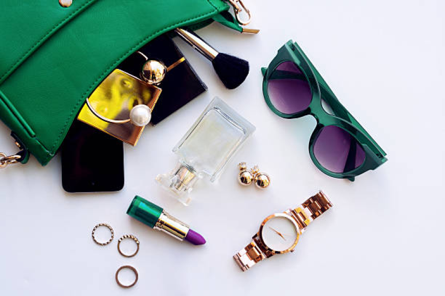 From Hair Clips to Handbags: How to Diversify Your Fashion Accessories Portfolio