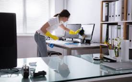 Clean Office: 10 Ways Commercial Contract Cleaners Can Make Your Workplace Better