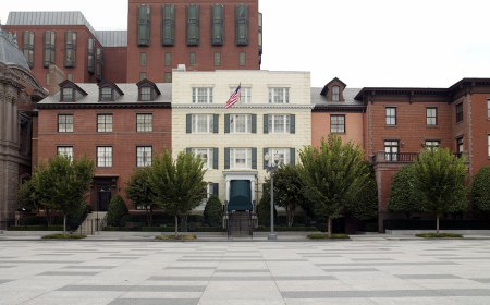 Blair House Modern Apartments Near Waterloo Universities