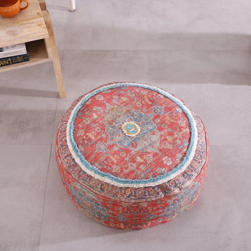 The Versatility and Charm of Ottomans: Style, Comfort, and Function in One