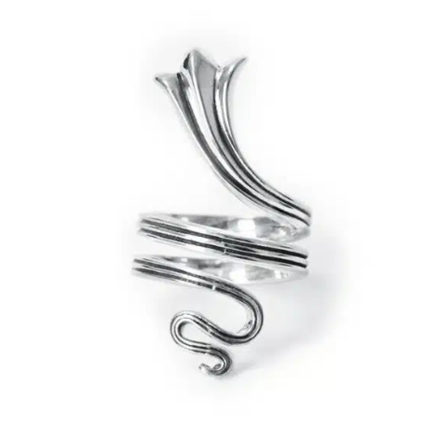 Chrome Hearts Jewelry 2025 Trends: How Celebrities Turn Chrome Hearts Jewelry into the Ultimate Status Symbol