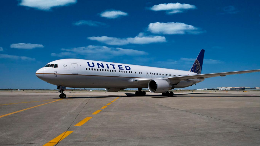 United™ Airlines Live Help for Ticket Name Change Requests