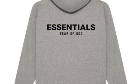 Unisex Essentials Hoodie – Soft, Durable & Trendy: The Perfect Blend of Comfort and Style