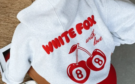 How do White Fox hoodies fit on petite sizes?