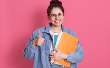 Choosing the Right Path: Online vs Offline CFE Training – Which One Suits You Best?