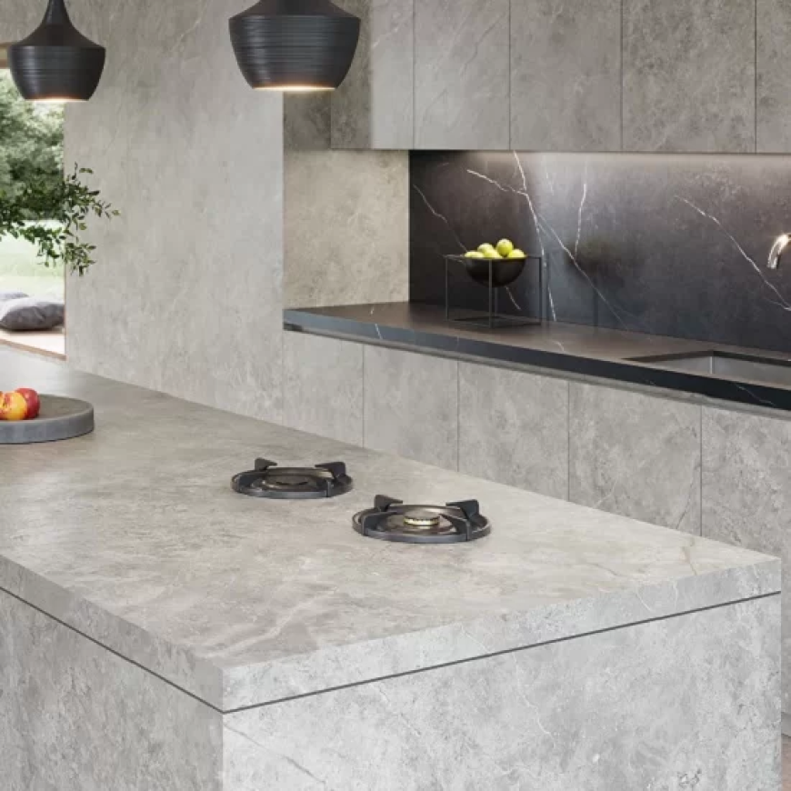 Calacatta Gold Quartz Worktop Marrying Luxury and Finesse