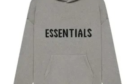 The Essential Hoodie: The Perfect Blend of Comfort, Style, and Modern Streetwear