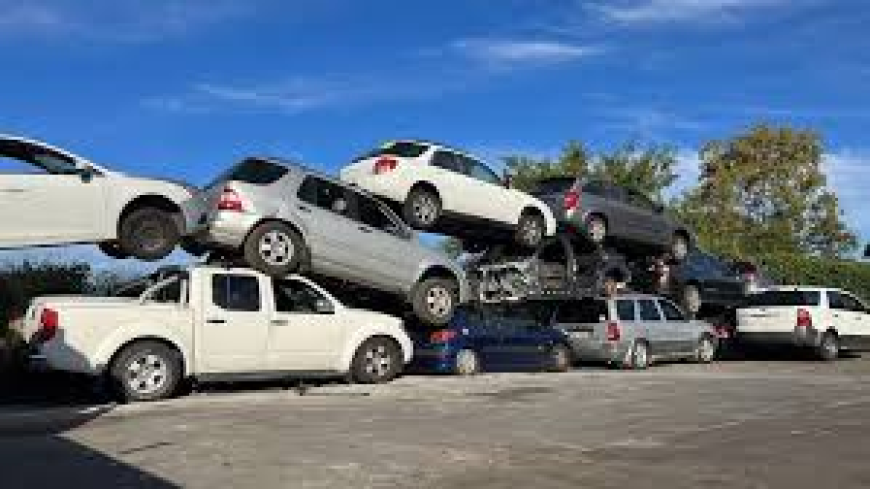 Sunshine Coast Scrap Car Removal: The Stress-Free Way to Dispose of Unwanted Vehicles
