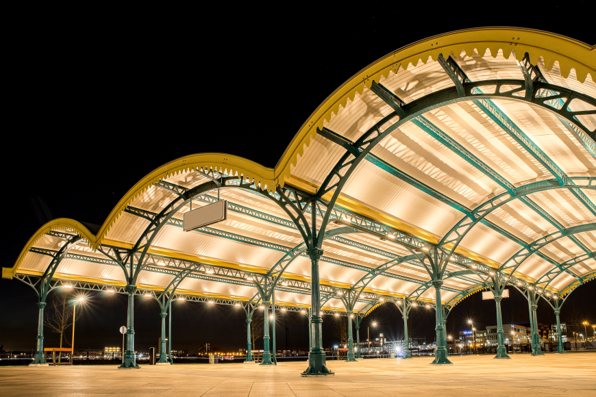 Why Custom Industrial Lighting Is Essential for Modern Facilities
