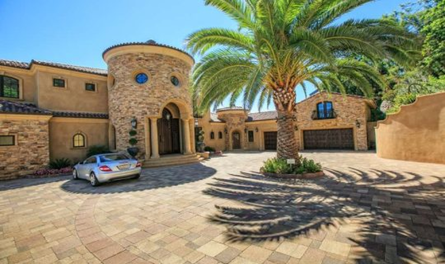 How to Choose the Right Paver Company in Huntington Beach for Your Home