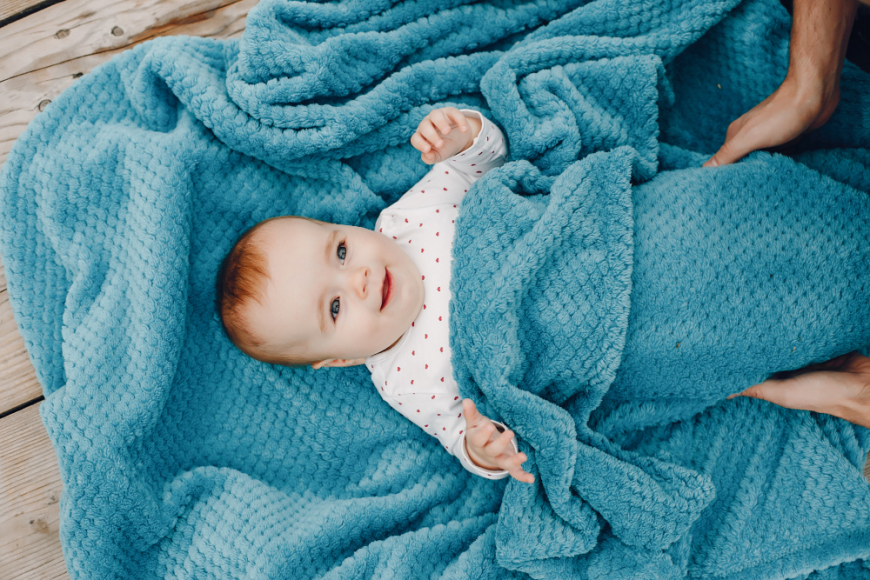 The Ultimate Guide to Choosing the Right Fabric for Baby Blankets