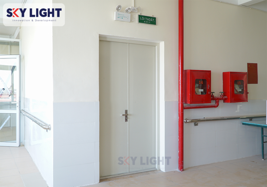 ứng dụng cửa thép chống cháy sky light
