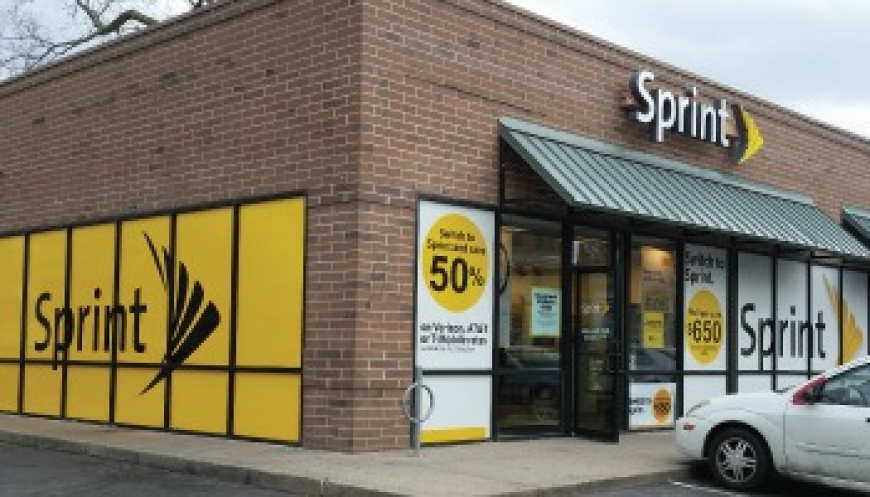 Improve Office Aesthetics and Productivity with Privacy Window Film in Kansas