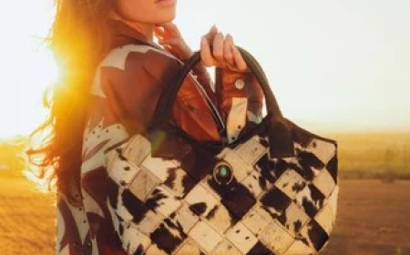 The Art of Sourcing Wholesale Leather Bags: A Complete Guide for Modern Retailers