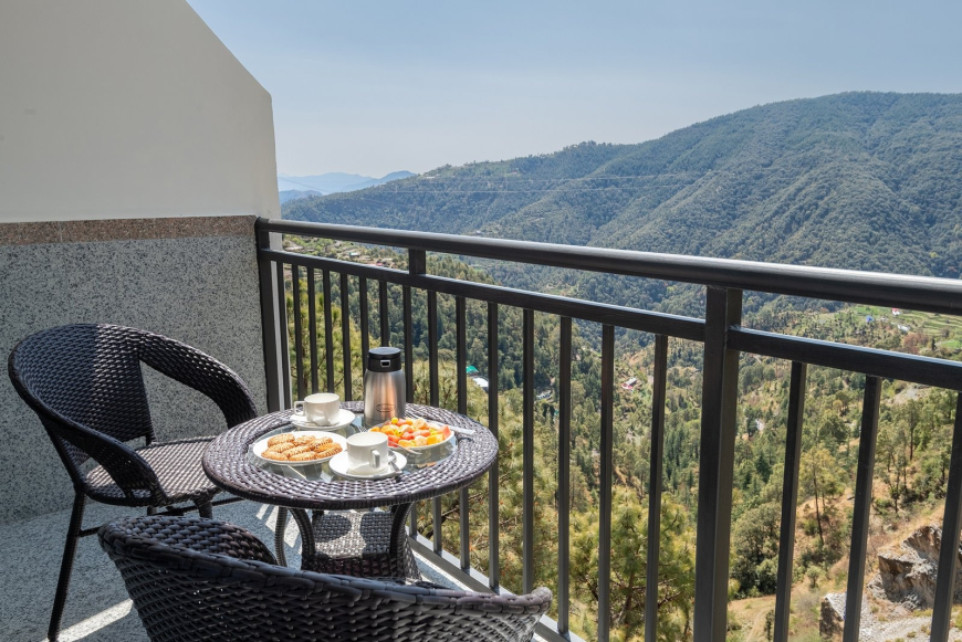 Discovering the Top Hotel in Chail: My Himalayan Haven