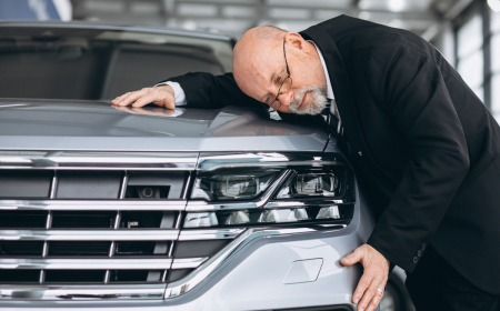 The Ultimate Guide to Luxury Car Care in UAE's Extreme Climate