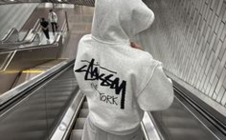Stussy Hoodie How to Style This Streetwear Icon Like a Pro