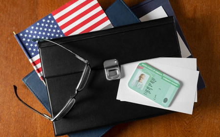 How an Immigration Attorney Helps with Green Cards and DACA Renewal?