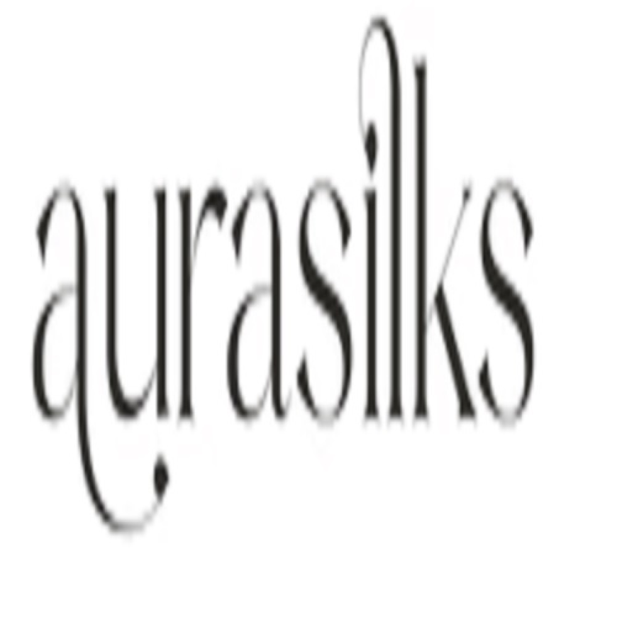 Champagne Dream Silk Pillowcase in Latvia