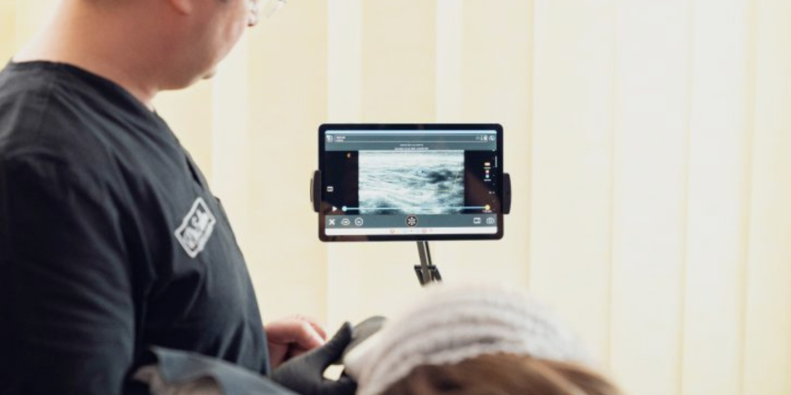 Why Choosing an Aesthetic Complications Expert Matters in Aesthetic Medicine