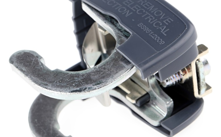 Why Choose Legrand Earth Clamp Polyamide for Earthing?