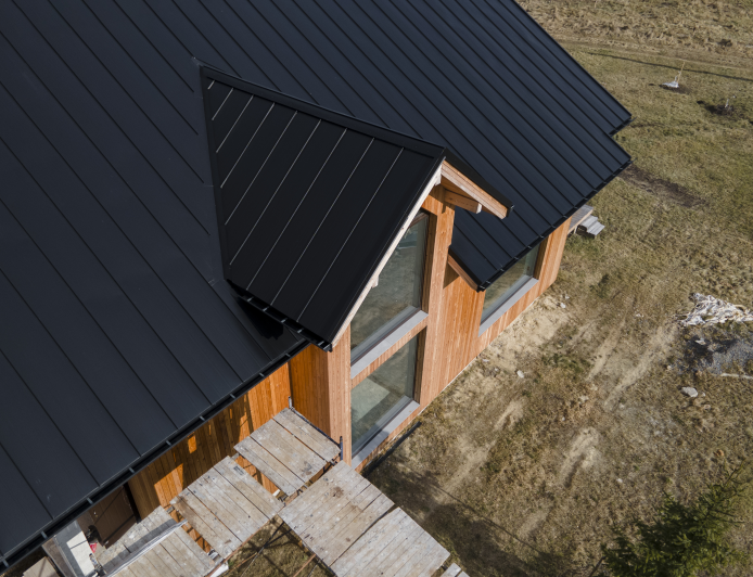 Homeowners in The Woodlands TX Often Look for Roofers