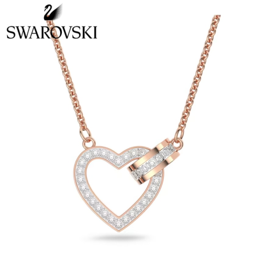 Swarovski Y 型項鍊的佩戴位置與日常固色技巧